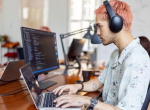 Названы специалисты, которым легче всего перейти в IT-отрасль
