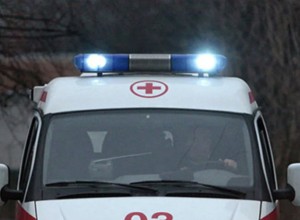 В Екатеринбурге 16-летняя школьница умерла в подъезде прямо на глазах у друзей