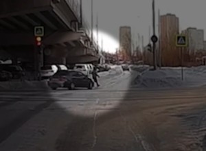 В Екатеринбурге на «зебре» сбили женщину прямо напротив областного суда
