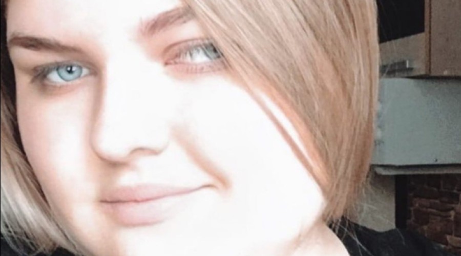 Мама погибшей при странных обстоятельствах слабовидящей массажистки не верит в версию суицида.