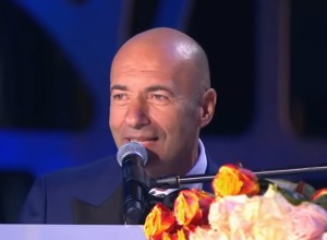 Лукашенко поздравил с 70-летием композитора Игоря Крутого