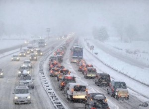 Движение на свердловской трассе ограничено из-за непогоды