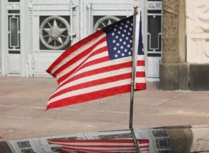 Двойные стандарты в США вызывают вопросы на Западе, считает эксперт
