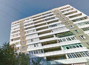 Под окнами многоэтажки Екатеринбурга нашли тело школьника