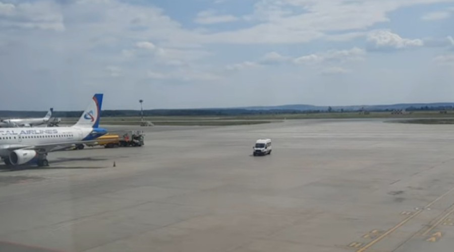 Самолет «Аэрофлота» не смог сесть в Екатеринбурге из-за метеоусловий