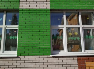 В Арамиле 2-летний мальчик сломал ногу в частном детском саду