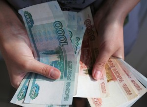 Госдума приняла закон об увеличении МРОТ в 2024 году до 19 242 рублей