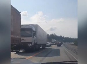 Пермский тракт опять встал в огромную пробку