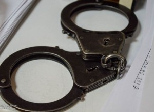 Пьяный уралец с ножом пытался прорваться в студенческое общежитие