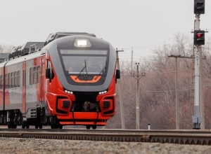 Екатеринбуржцы пожаловались на массовую задержку поездов