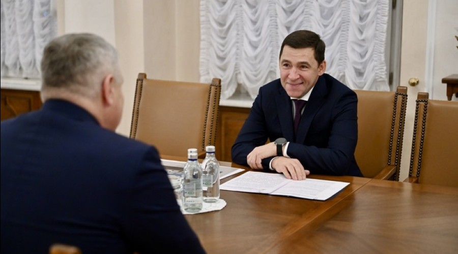 Губернатор Свердловской области сказал, что важнее: семья или карьера