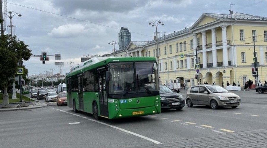 В автобусах Екатеринбурга орудуют воровки