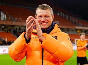Главный тренер футбольного клуба «Урал» Сергей Томаров ушел в отставку