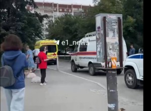 На Ботанике 3-летняя девочка выпала с шестого этажа