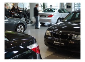 Автоконцерны столкнулись с ростом цен на доставку машин