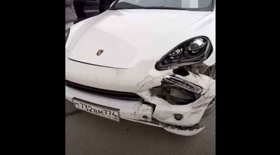 Пьяная 19-летняя девушка на Porsche Cayenne устроила ДТП на Урале 