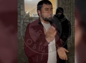 Под Екатеринбургом таксист-мигрант домогается до девочек и женщин