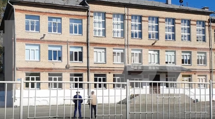 Металлоискатели в челябинскую школу, где ученик устроил бойню, поставила фирма из Екатеринбурга