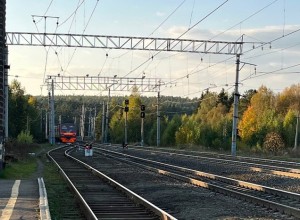 В Екатеринбурге массово задерживают поезда