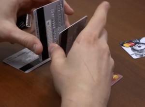 Россияне рассказали, сколько денег дают детям на карманные расходы