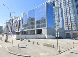 Екатеринбуржцам не понравились светофоры около элитного ЖК