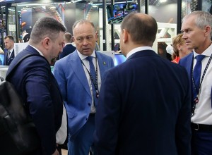 Паслер сократил число членов правительства Свердловской области