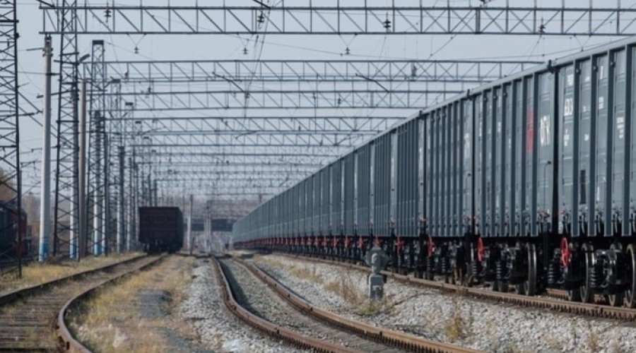 На Урале пьяный машинист устроил столкновение локомотива и поезда