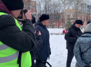В Екатеринбурге задержали активиста, вышедшего на пикет против насилия над женщинами
