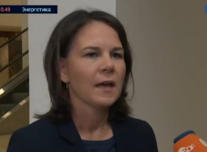 Глава МИД Германии допустила очередной ляп, обращаясь к Лаврову