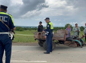 «Вынесло на встречную полосу». Пенсионер на мотоблоке погиб под Невьянском
