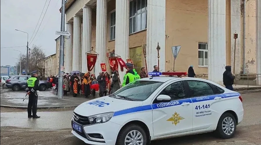 Движение транспорта на время крестного хода ограничат на Пасху в Екатеринбурге