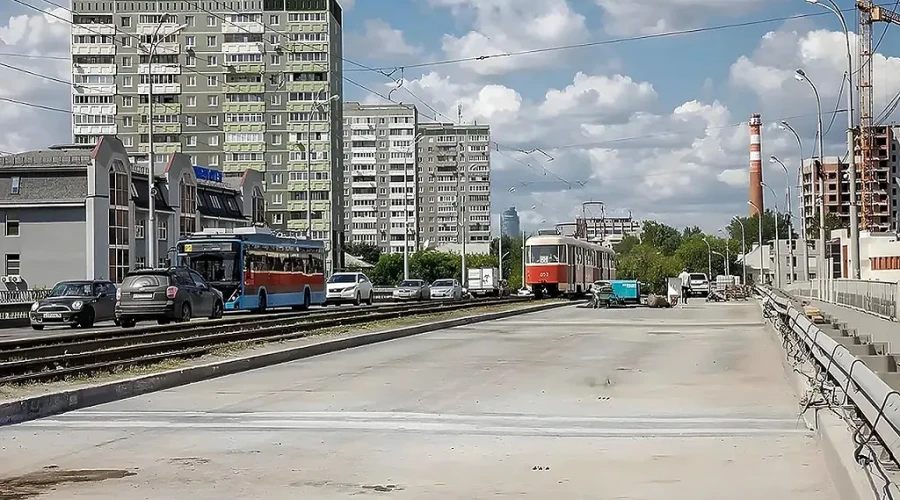 Малышевский мост открыли раньше срока