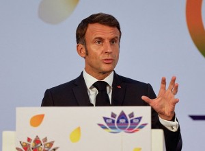 Во Франции высказались о недопуске российских журналистов на речь Макрона