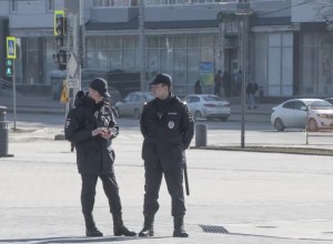 Свердловским полицейским и участковым поднимут зарплаты