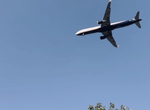 Стало известно, почему над Екатеринбургом долго кружил самолёт