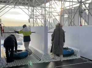 В Екатеринбурге закрывают самую высокую в России горку РМК и каток