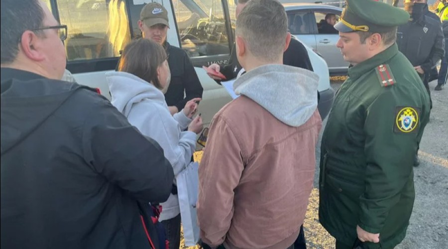 Силовики устроили облаву на главный склад Ozon в Екатеринбурге