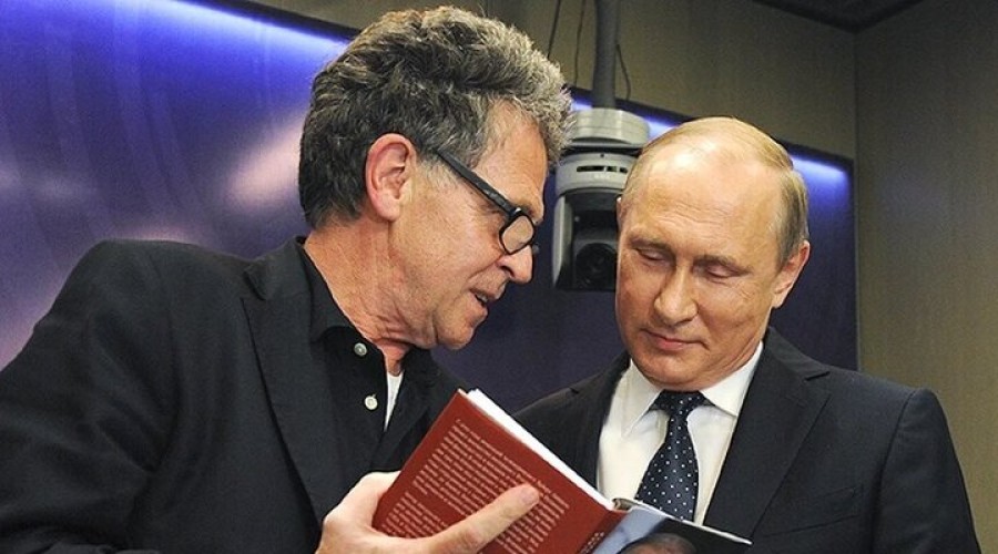 Бравшему интервью у Путина журналисту Зайпелю грозит суд в Германии