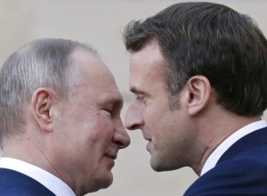 Путин связал острую реакцию Макрона в адрес России с ситуацией в Африке 