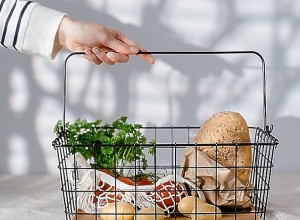 В свердловских магазинах вновь подорожали овощи и хлеб