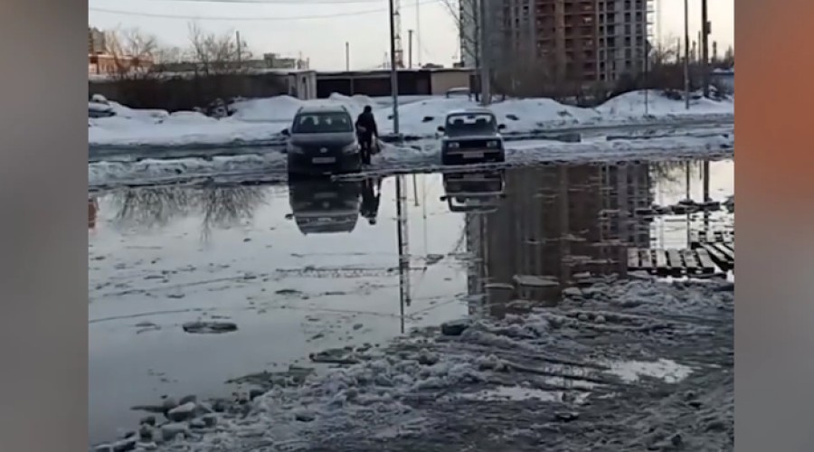 С приходом весны в Екатеринбурге вновь появилось «море»