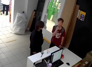 Дети ограбили ПВЗ на Фронтовых бригад