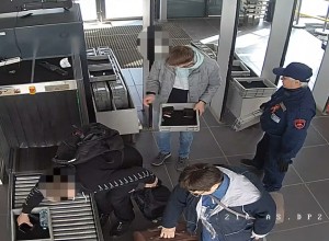 На вокзале Екатеринбурга у пассажира украли рюкзак с двумя миллионами рублей во время досмотра