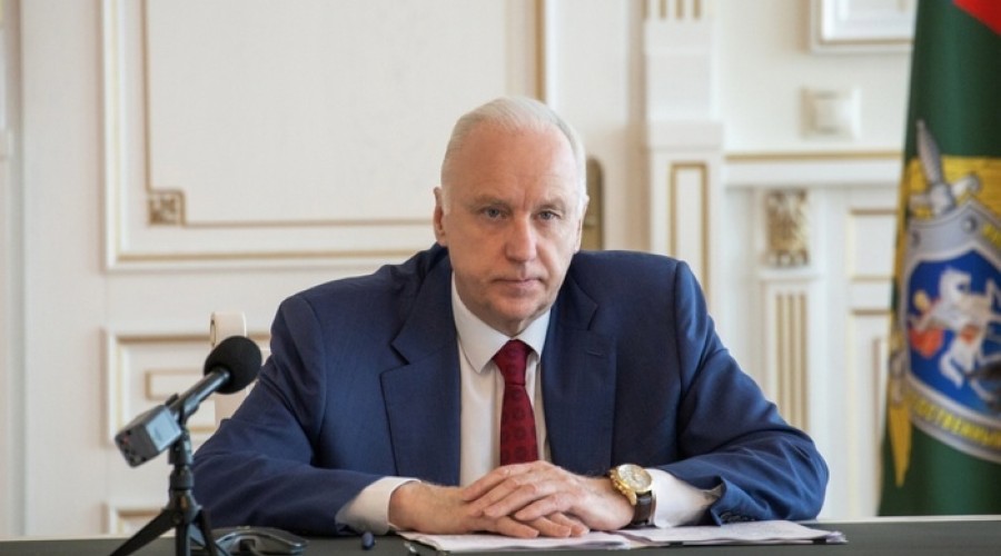 Глава СК поручил возбудить уголовное дело на лапавшего прохожих девушек студента из Йемена