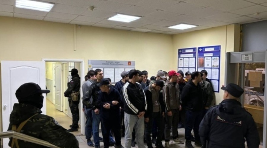 Из Свердловской области выдворили несколько тысяч мигрантов