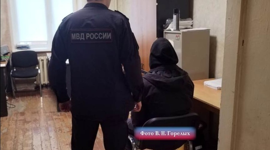 Полиция задержала ещё одного свердловчанина, угрожавшего семье гробом и головой свиньи
