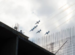 У пролетающего над Уралом самолета отвалилась запчасть