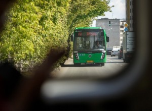Популярный у екатеринбуржцев автобус меняет свой путь