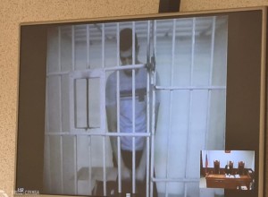 Суд оставил в СИЗО екатеринбуржца с пистолетом Романа Штадлера