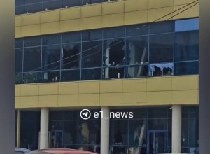 На Эльмаше разгромили здание, в котором закрылся крупный супермаркет